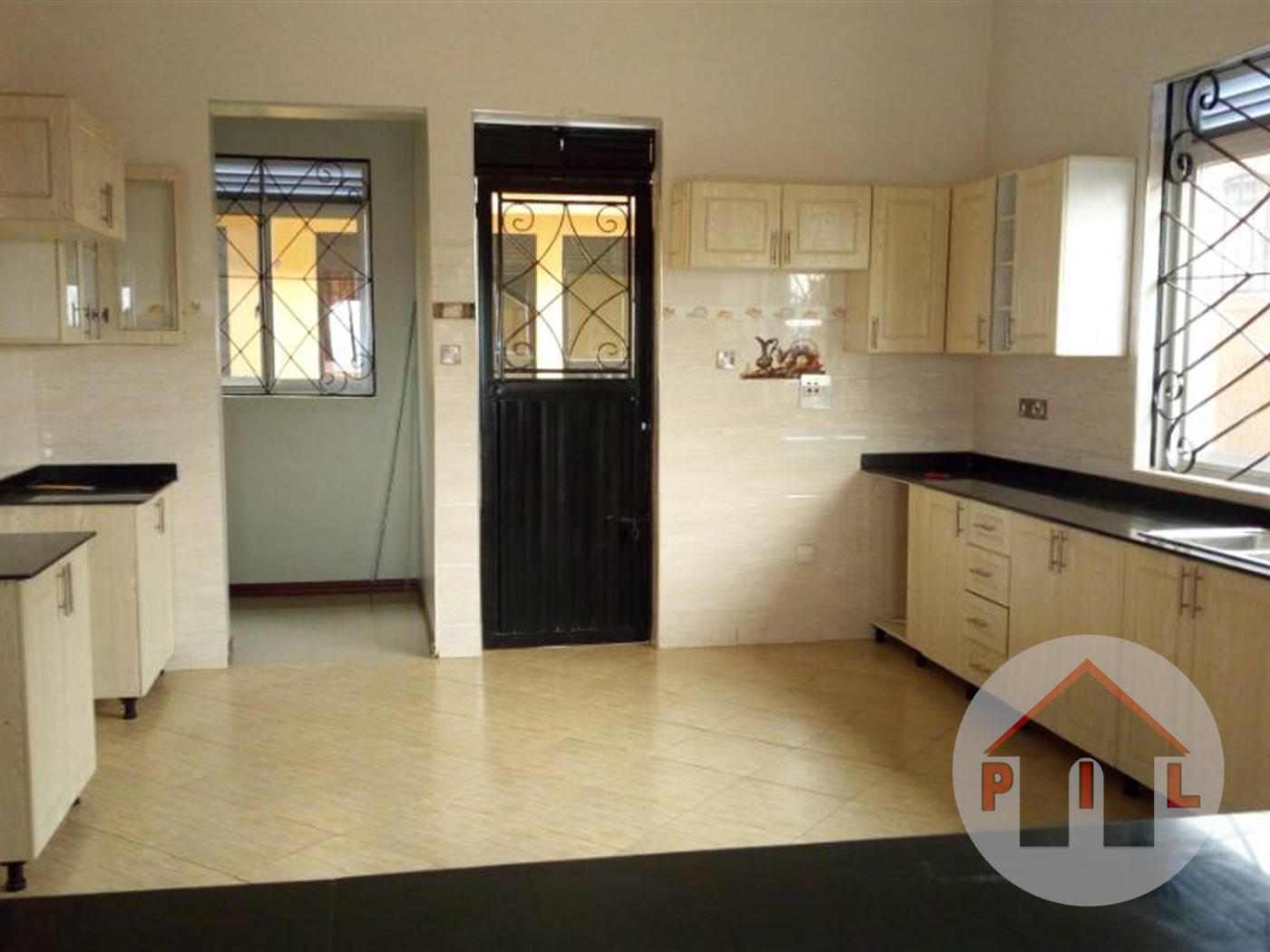 Bungalow for sale in Makindye Kampala