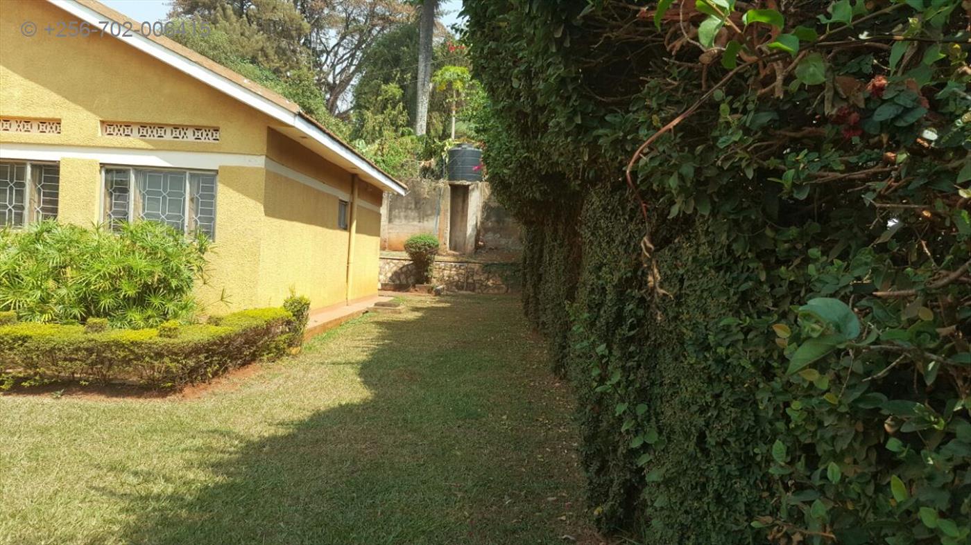 Bungalow for sale in Mbuya Kampala