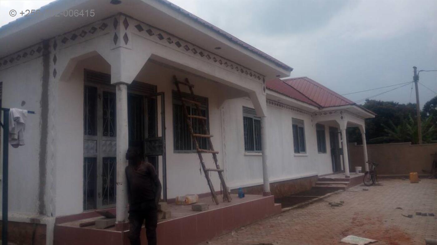 Duplex for sale in Namugongo Wakiso