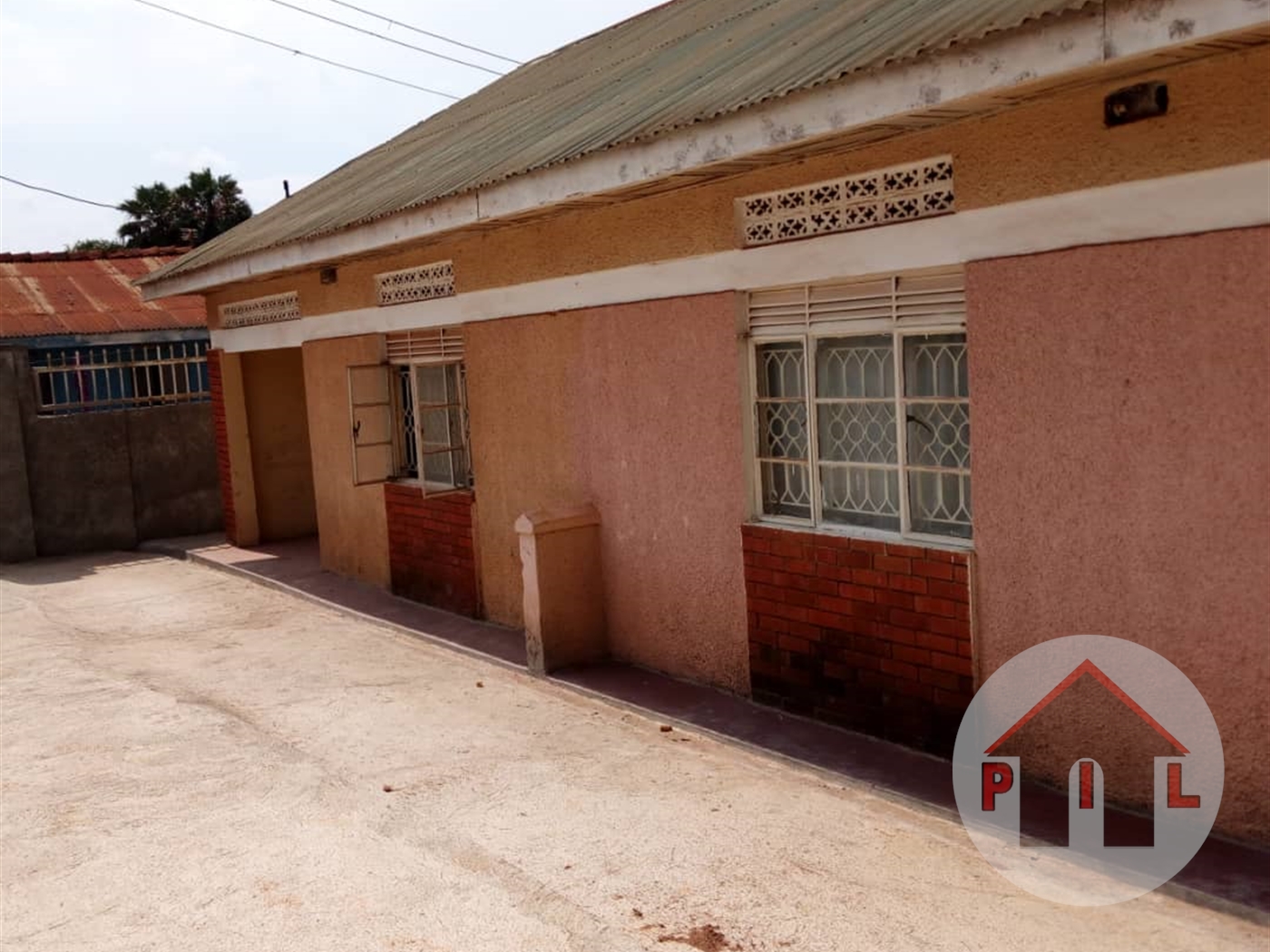 Semi Detached for sale in Nsambya Kampala