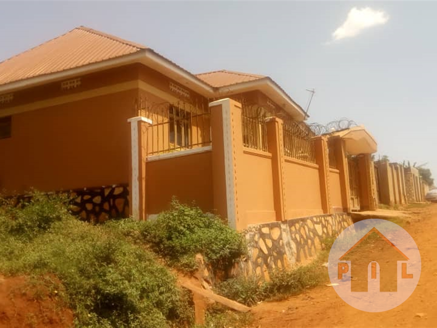 Bungalow for sale in Lugazi Mukono