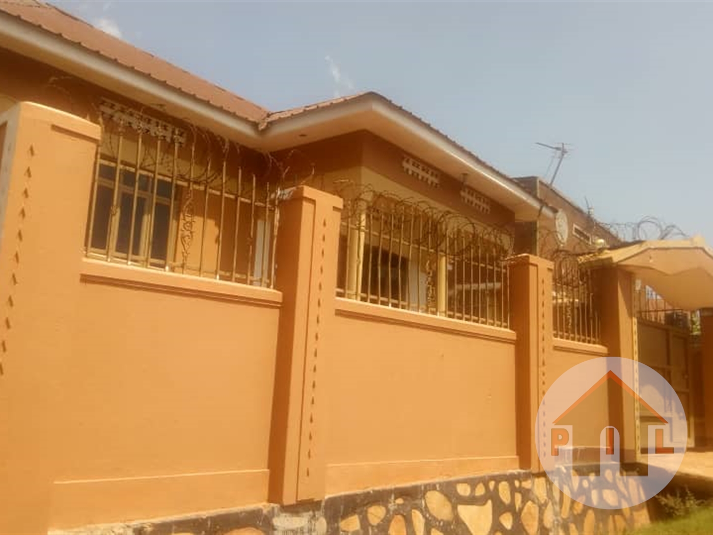 Bungalow for sale in Lugazi Mukono