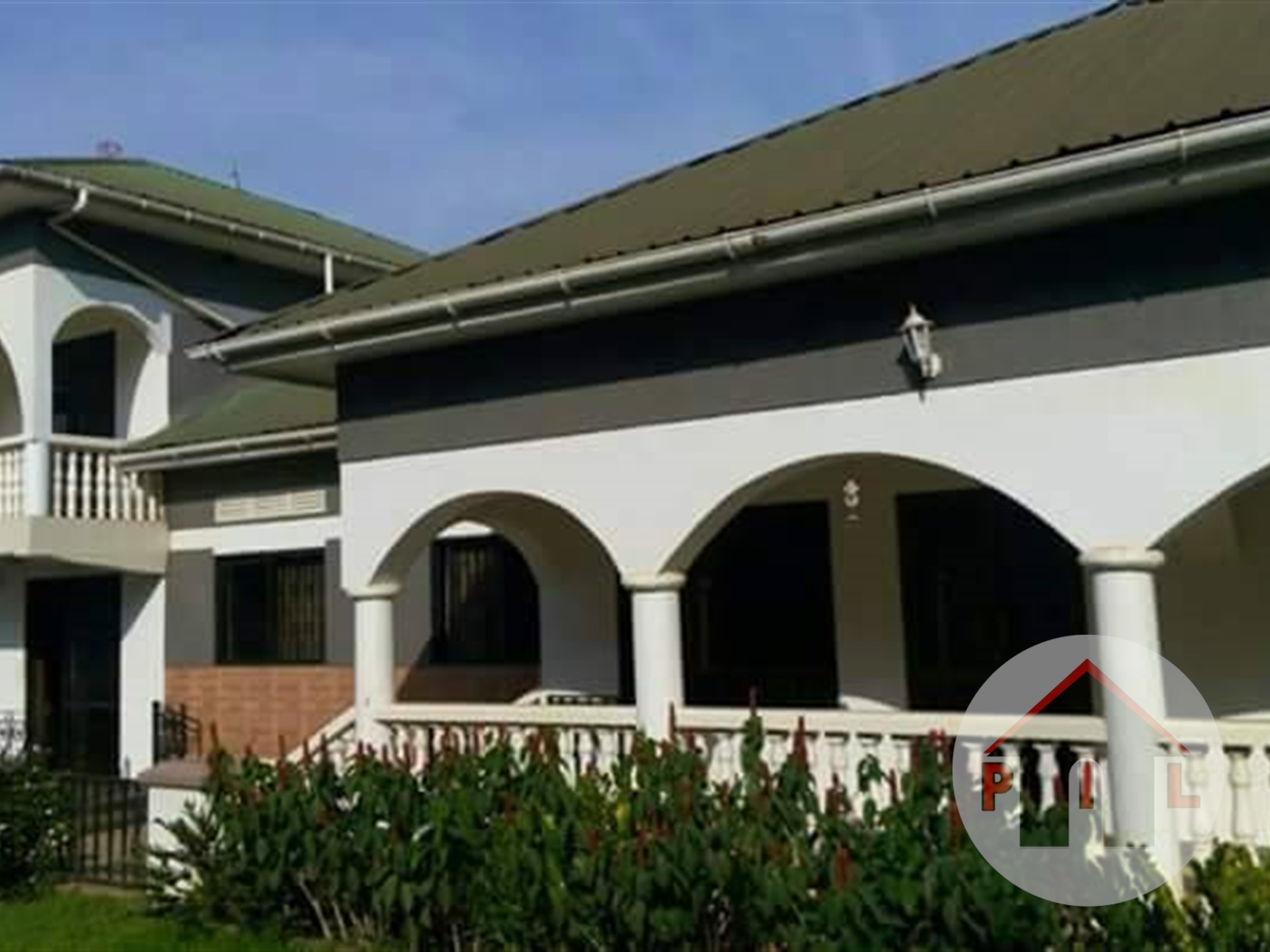 Mansion for sale in Munyonyo Kampala