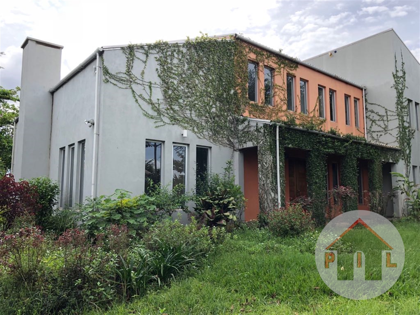 Mansion for sale in Lubowa Wakiso