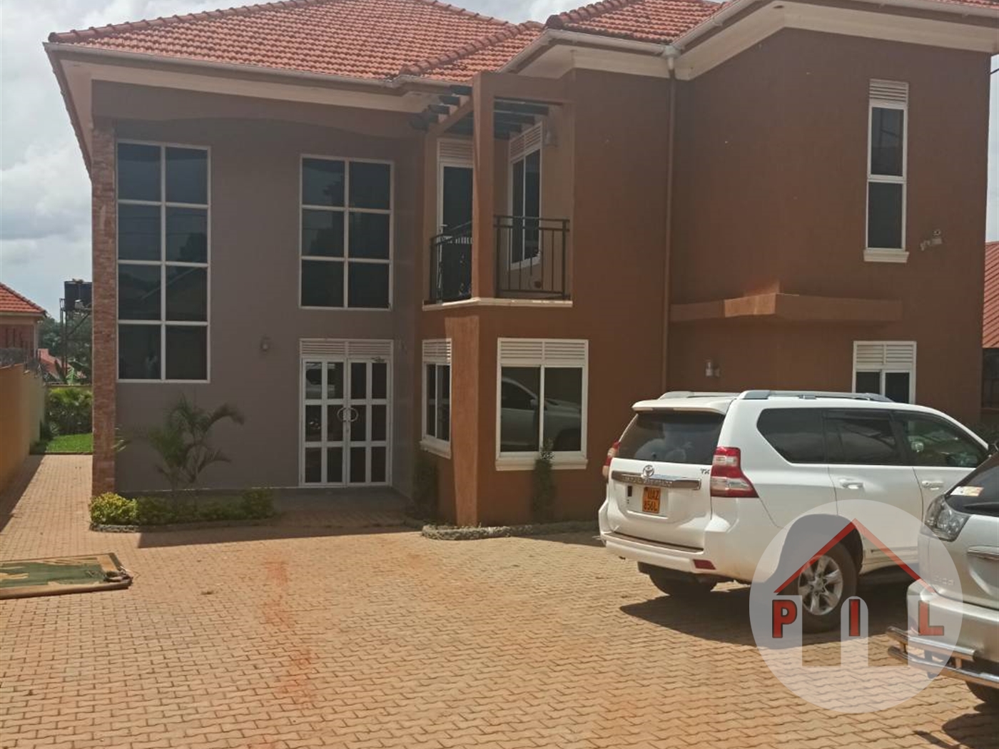 Mansion for sale in Kiwaatule Kampala