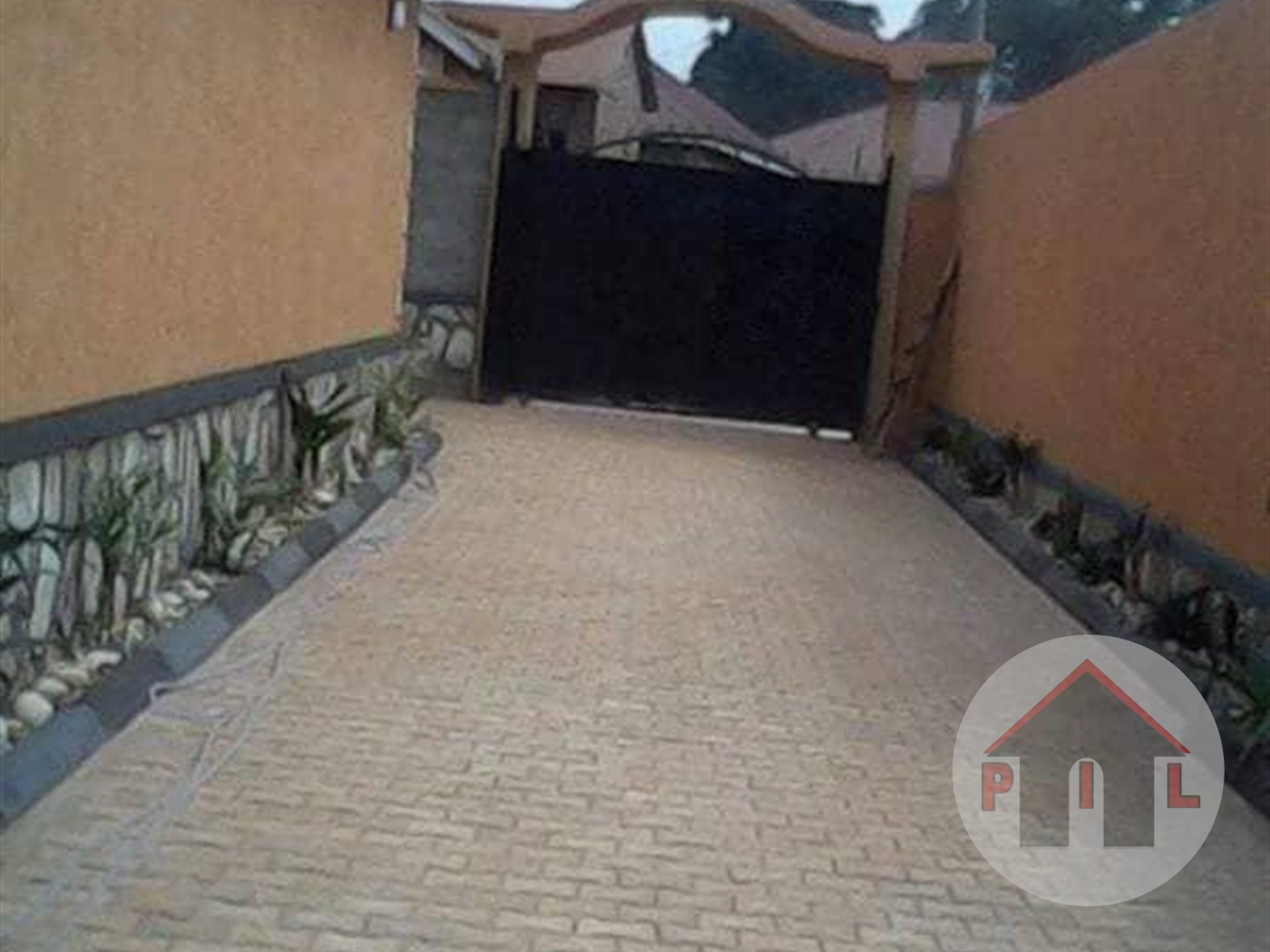 Guest house for sale in Bulaga Wakiso