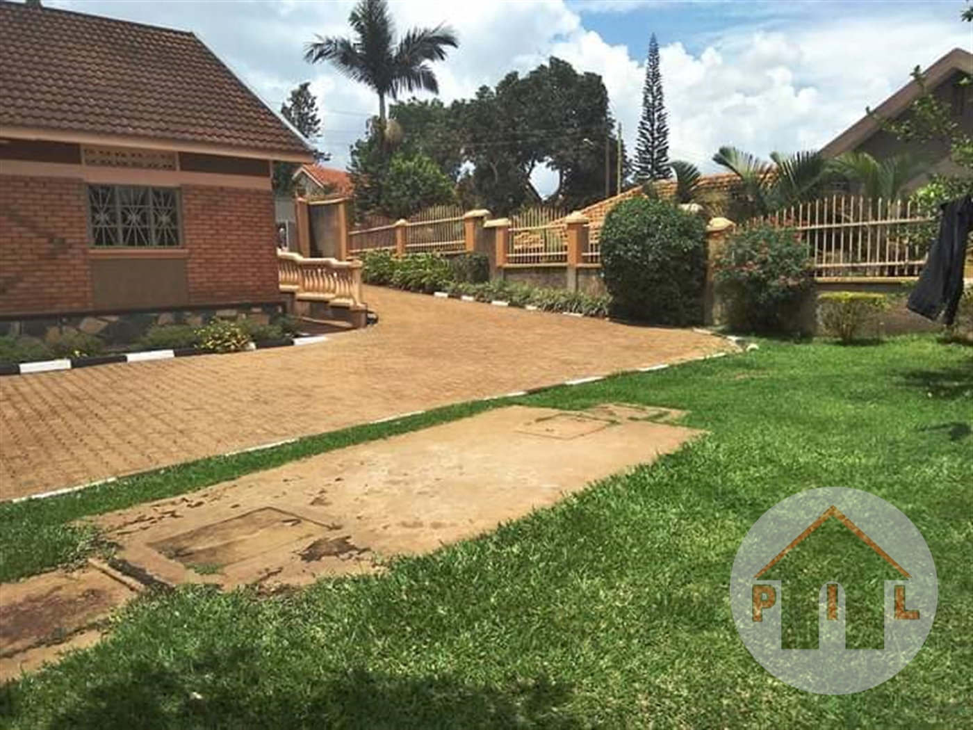 Bungalow for sale in Kiwaatule Wakiso