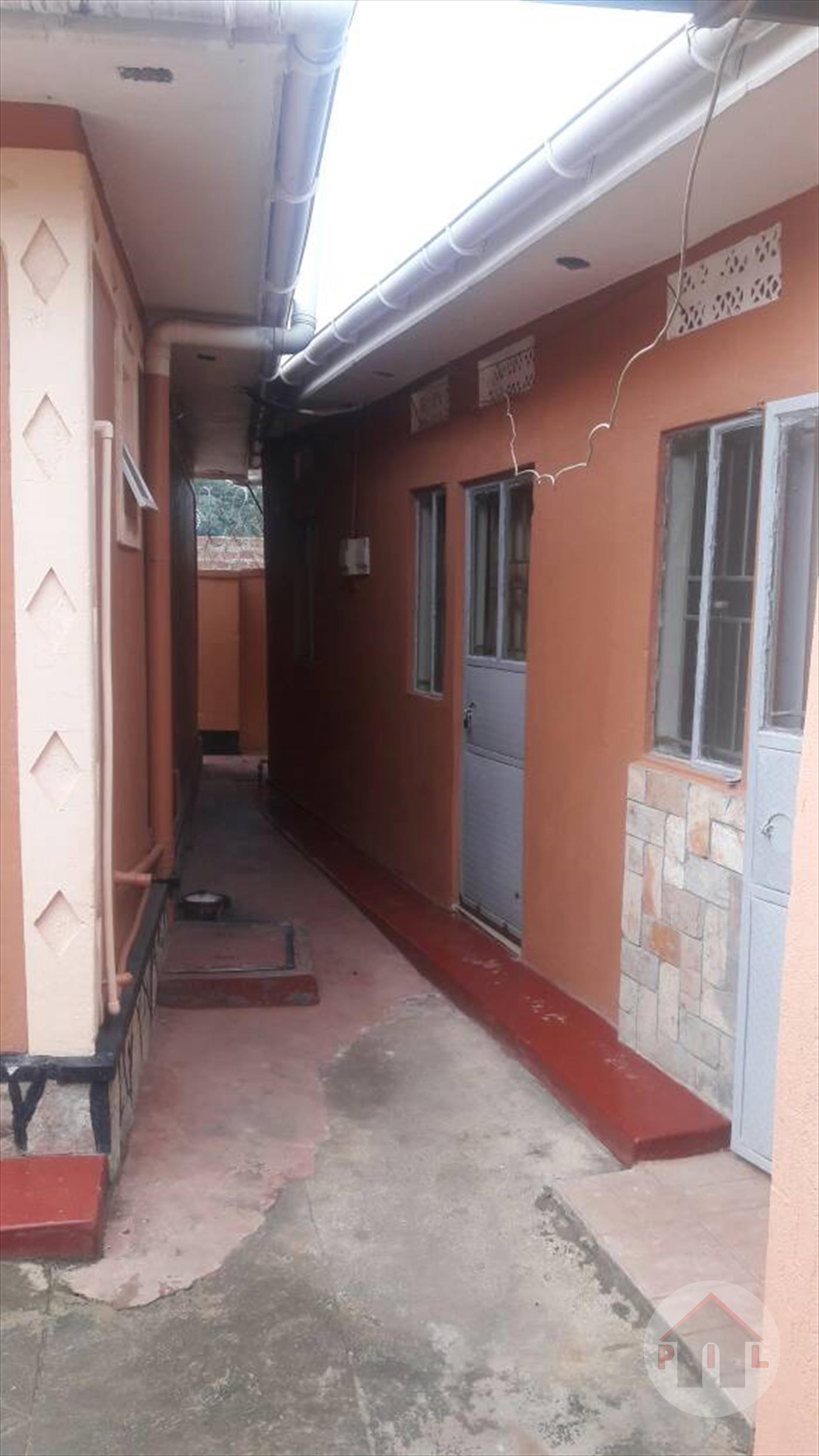 Bungalow for sale in Nantabulilwa Wakiso