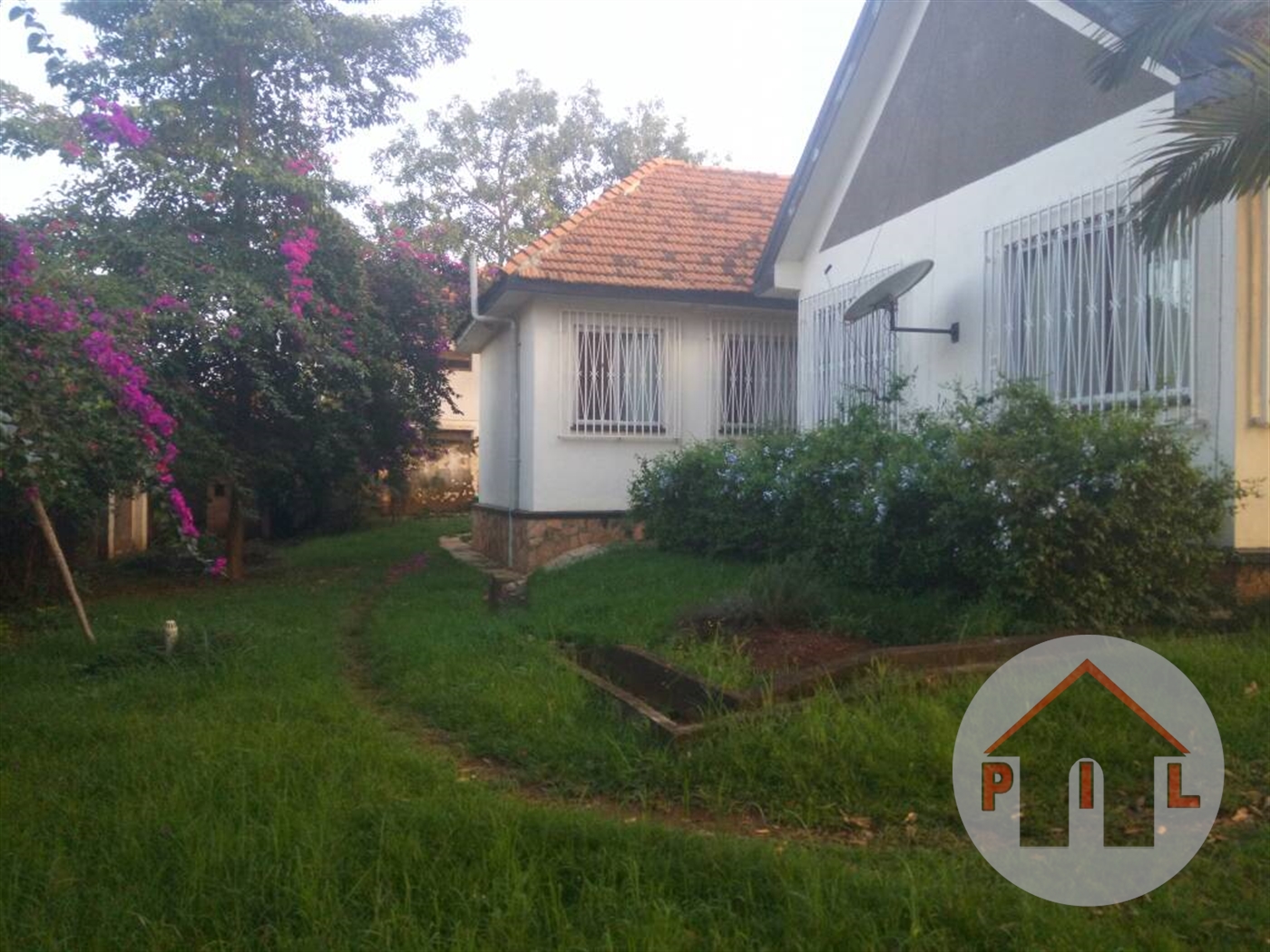 Bungalow for sale in Muyenga Kampala