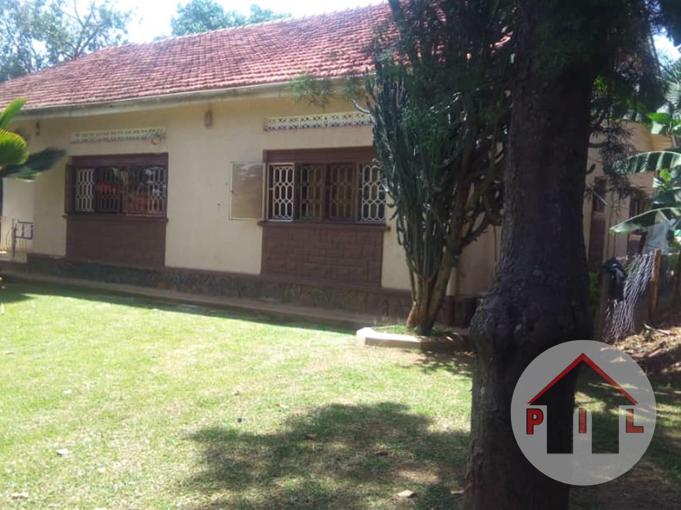 Bungalow for sale in Muyenga Kampala