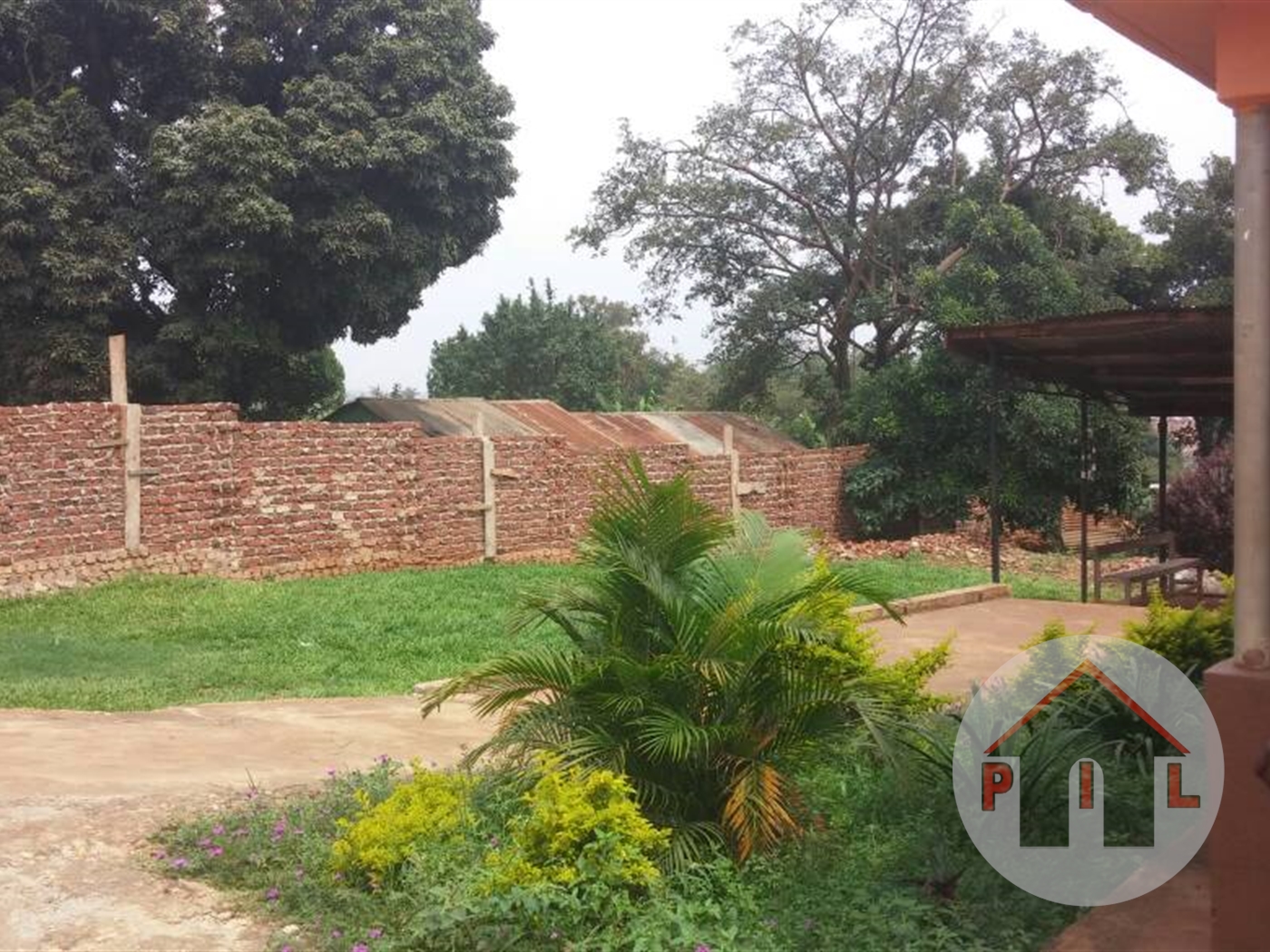 Semi Detached for sale in Makerere Wakiso
