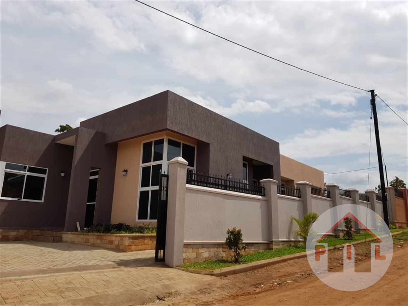 Villa for sale in Kira Wakiso