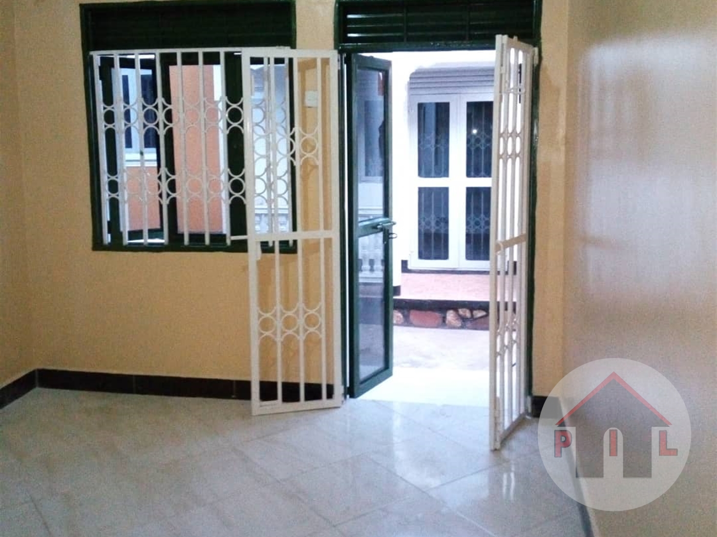 Semi Detached for rent in Mpererwe Kampala