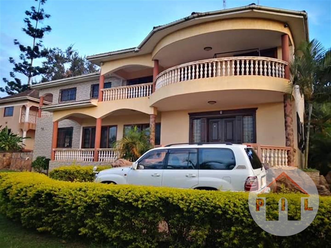 Maisonette for sale in Naguru Wakiso