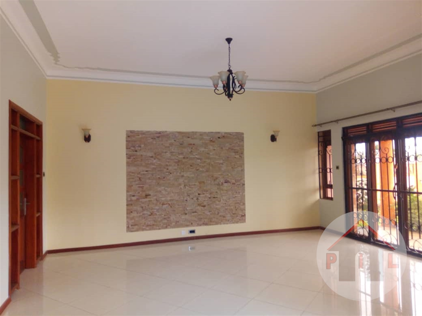 Mansion for sale in Kitende Wakiso