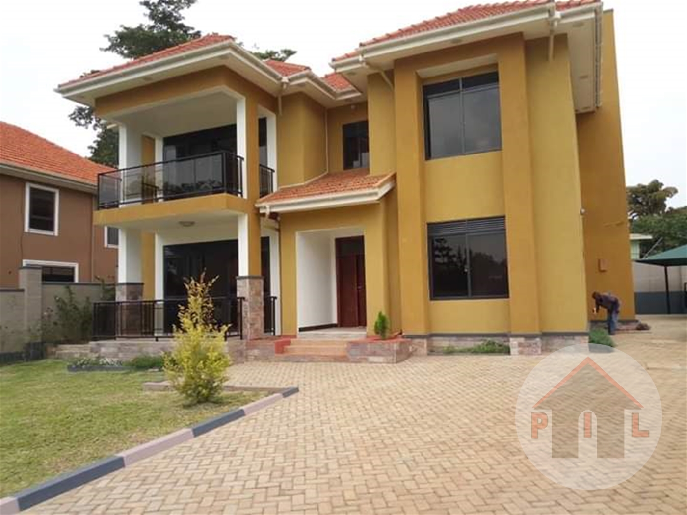 Mansion for sale in Kawuku Wakiso