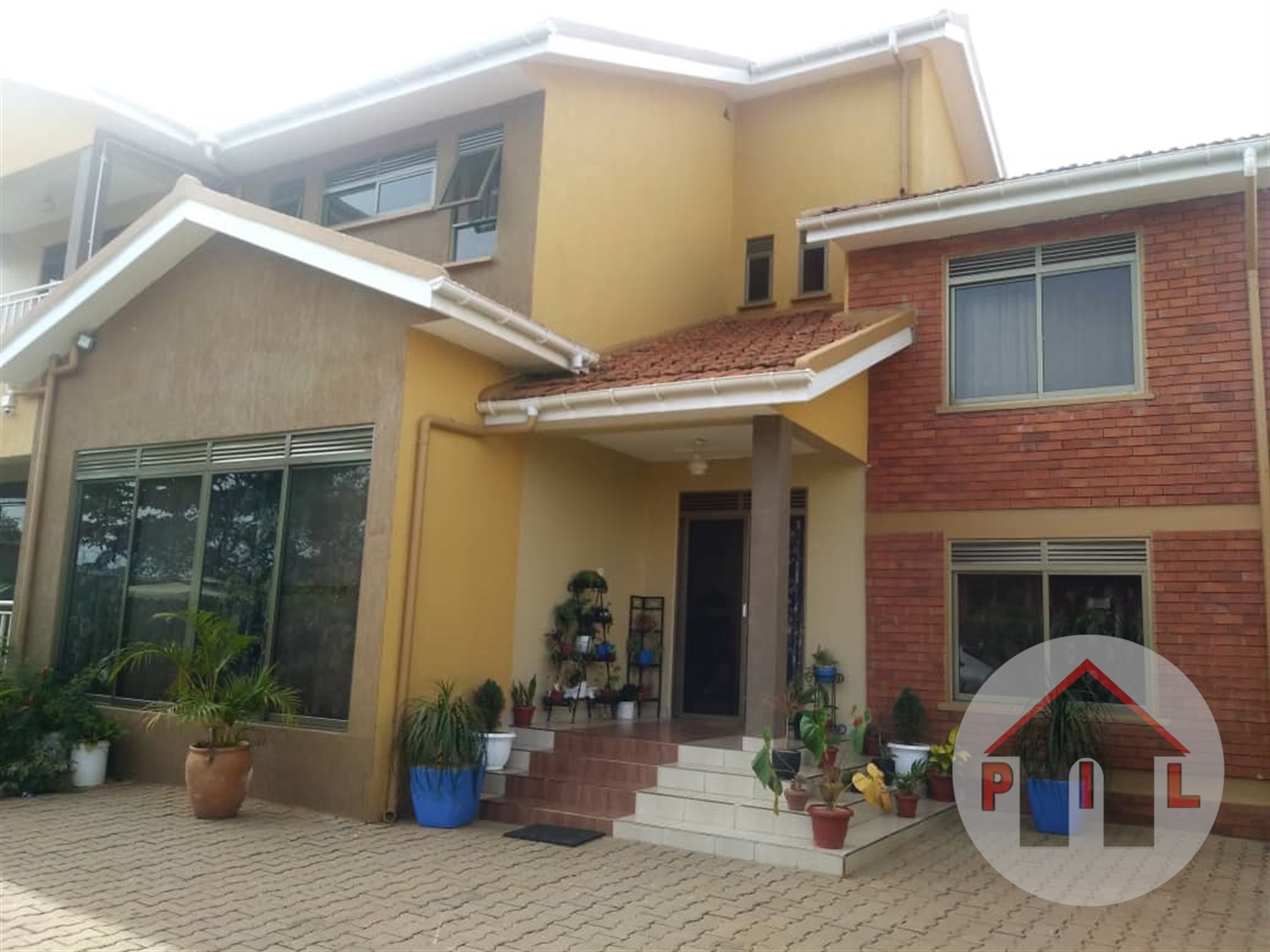 Apartment for sale in Lubowa Kampala