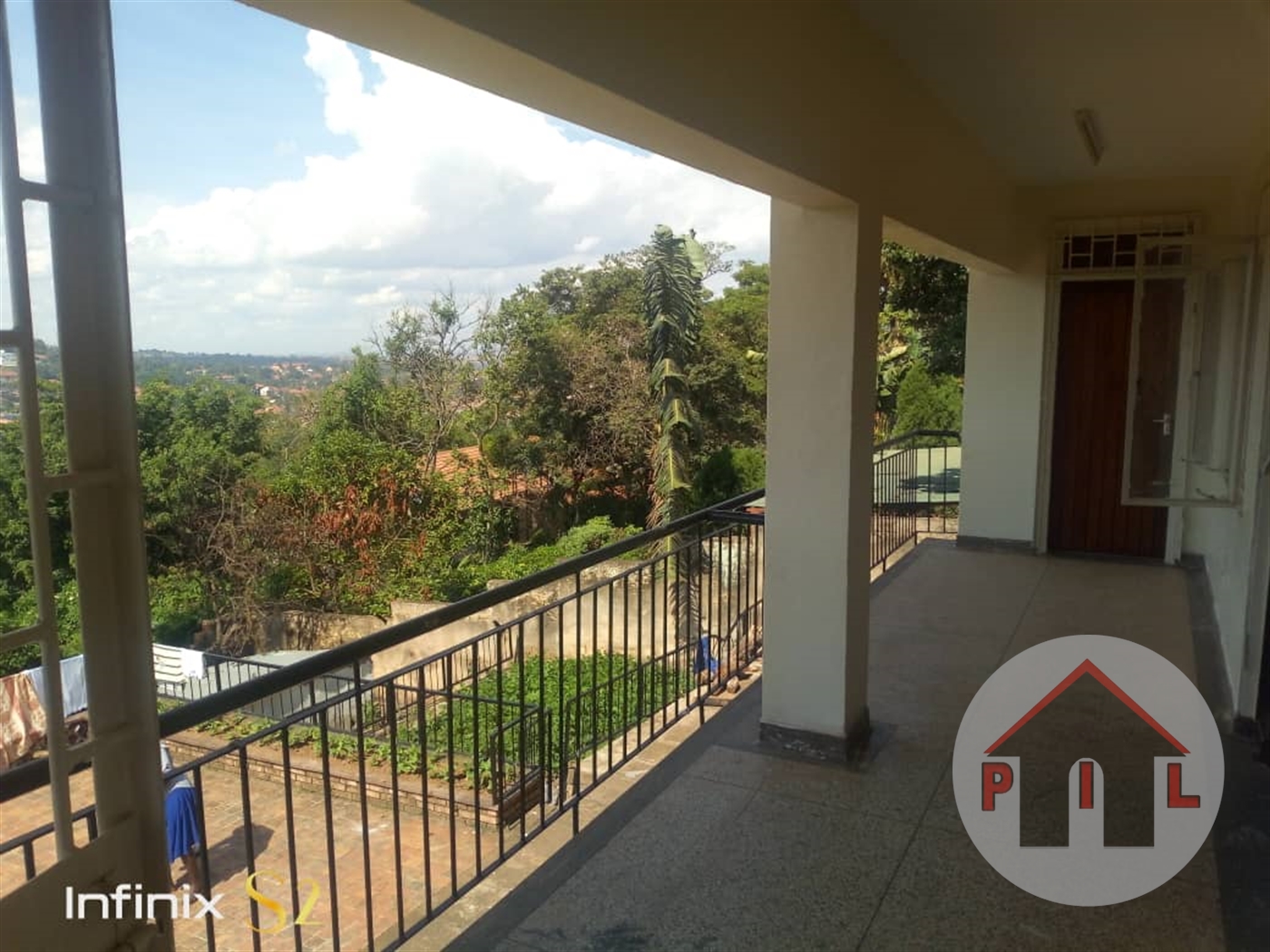 Storeyed house for rent in Kololo Kampala