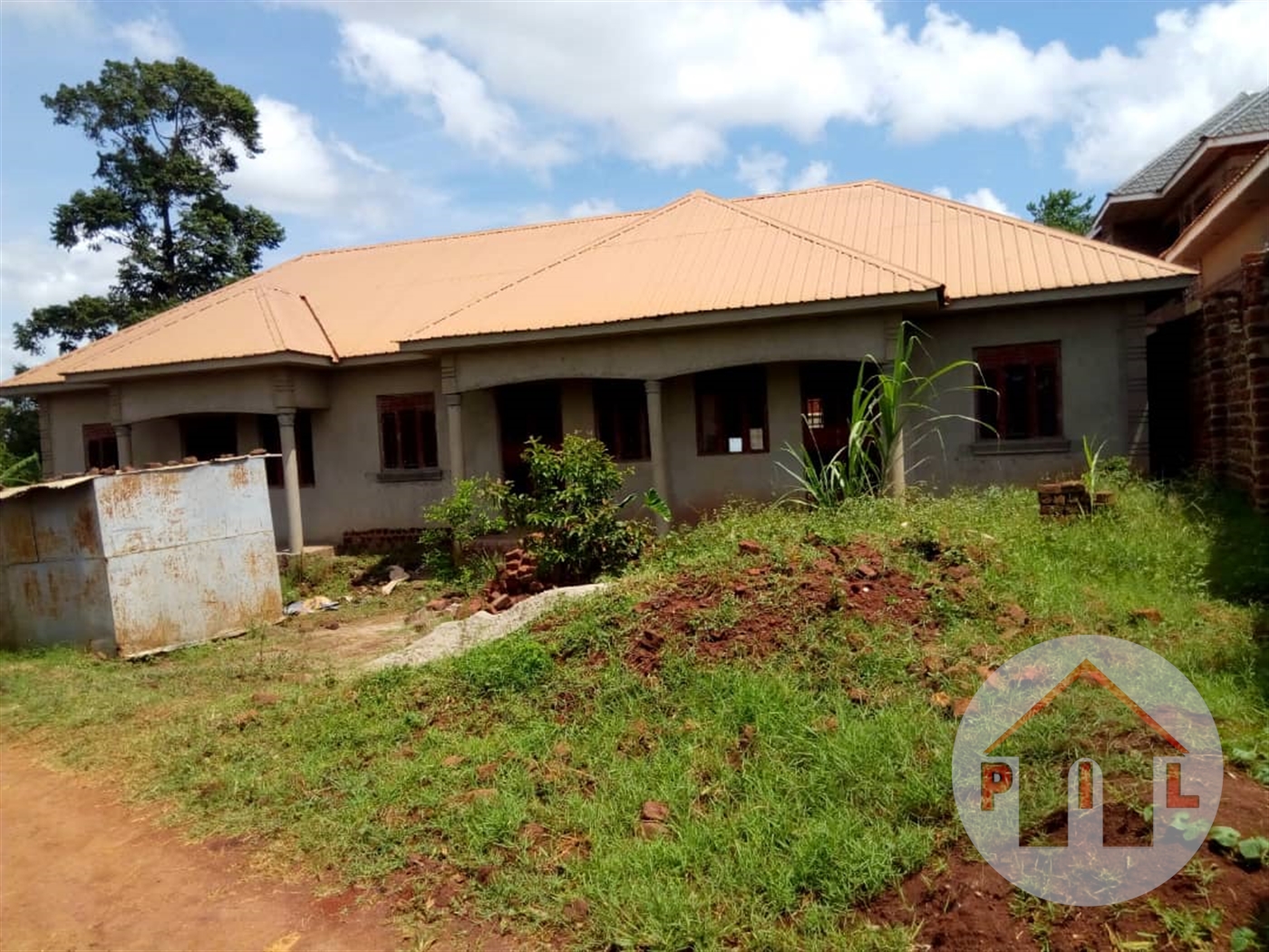 Shell House for sale in Kitende Wakiso