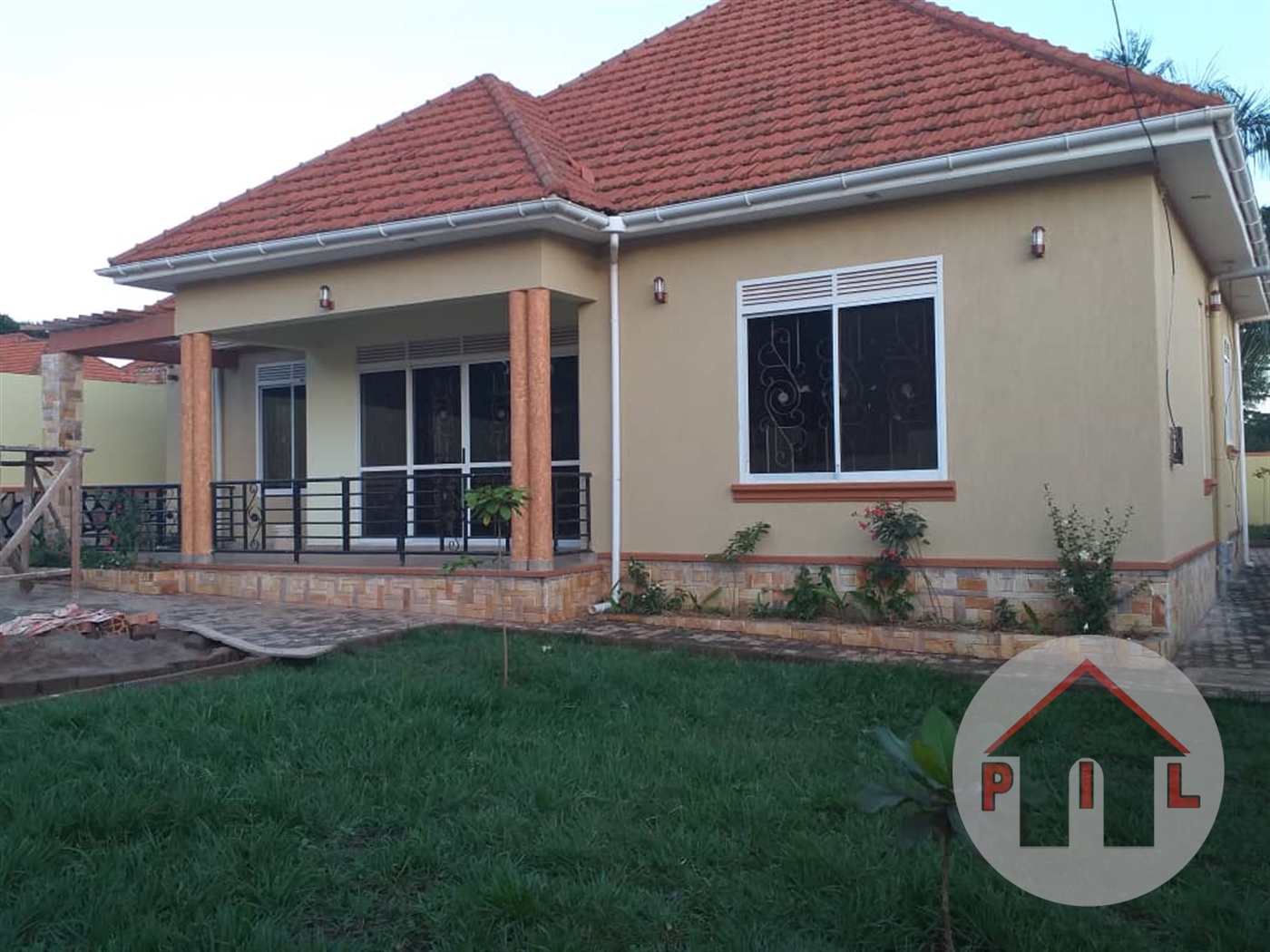 Bungalow for sale in Kitende Wakiso