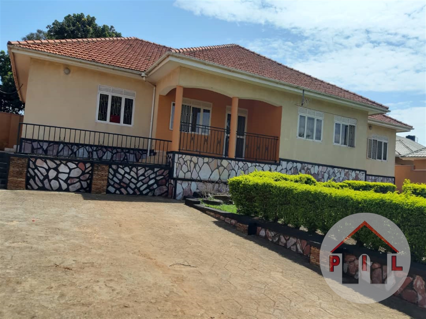 Bungalow for sale in Kyaliwajjala Wakiso