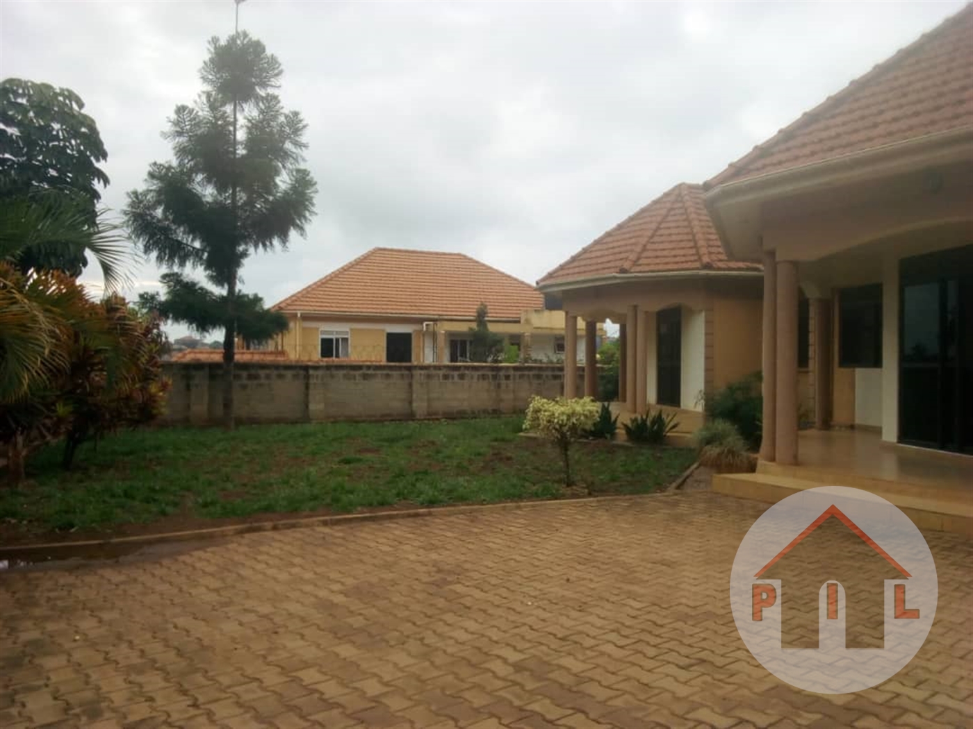 Bungalow for sale in Kira Wakiso