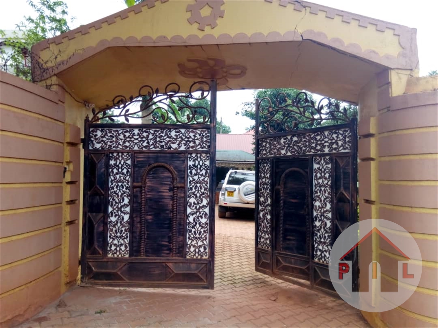 Bungalow for sale in Seguku Kampala