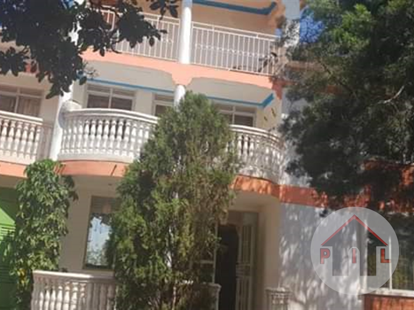 Storeyed house for sale in Munyonyo Kampala