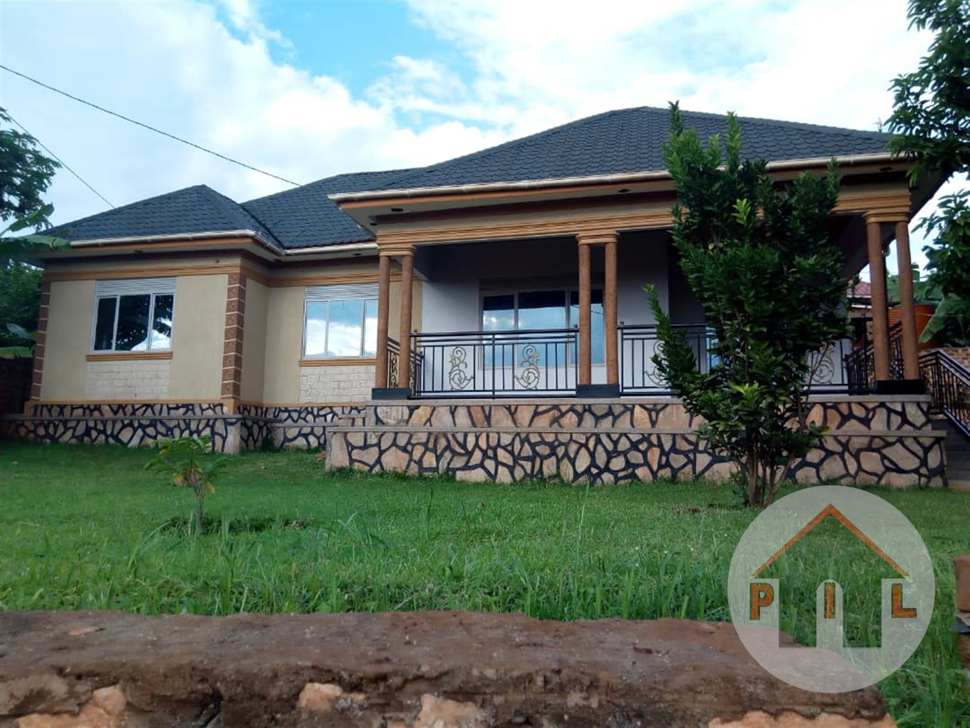 Bungalow for sale in Kitemu Wakiso