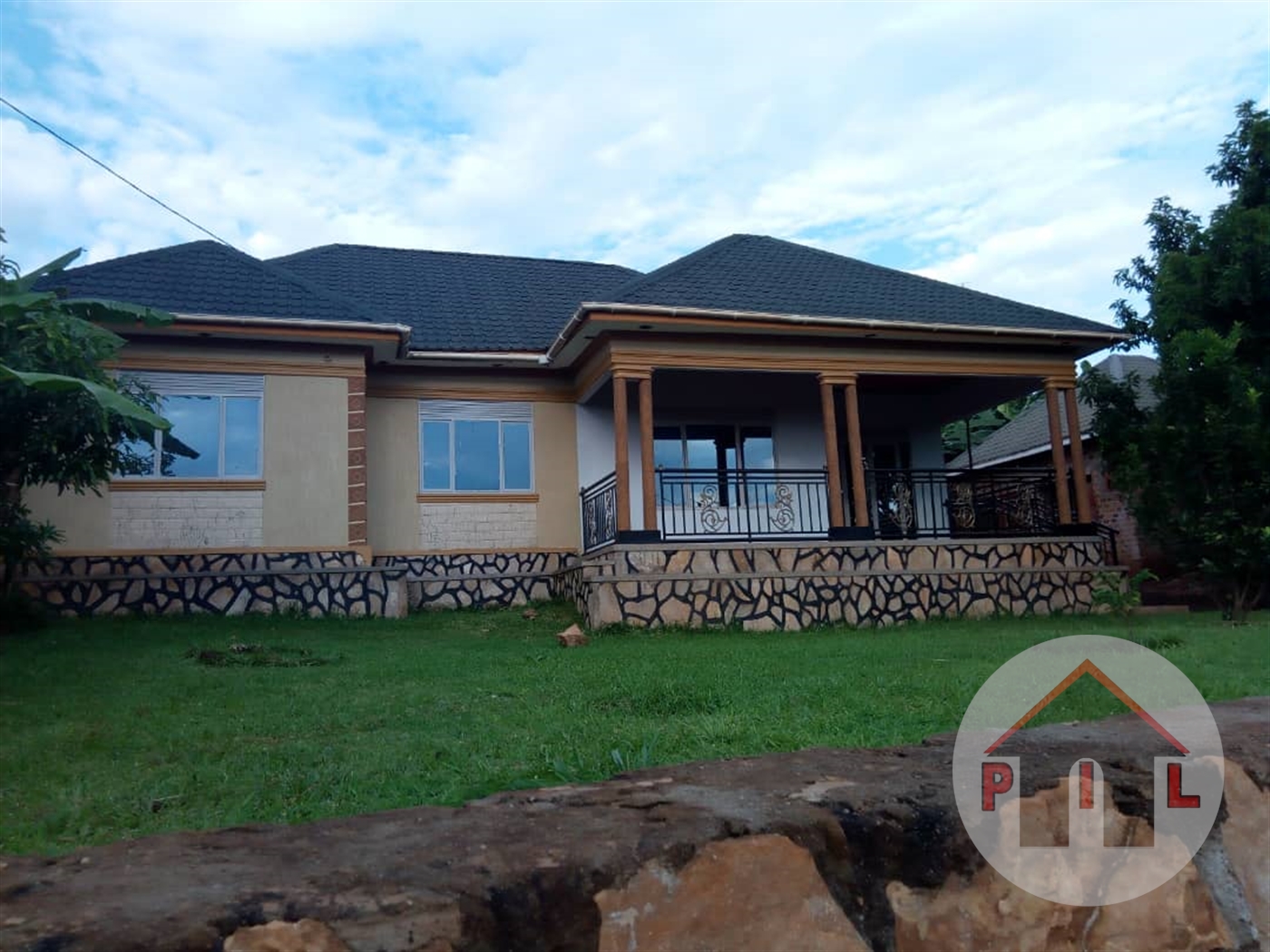 Bungalow for sale in Kitemu Wakiso