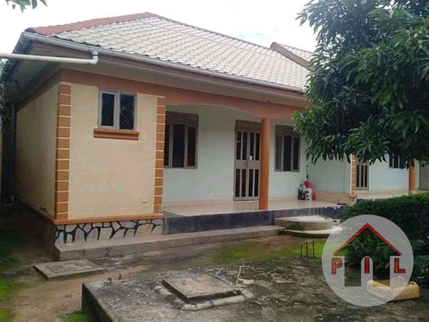 Bungalow for sale in Mutungo Wakiso