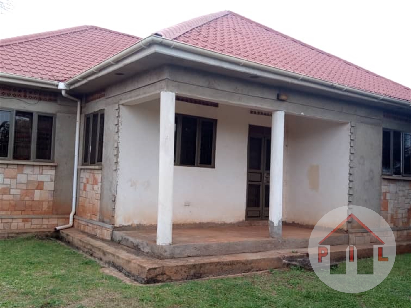 Bungalow for sale in Kitende Wakiso