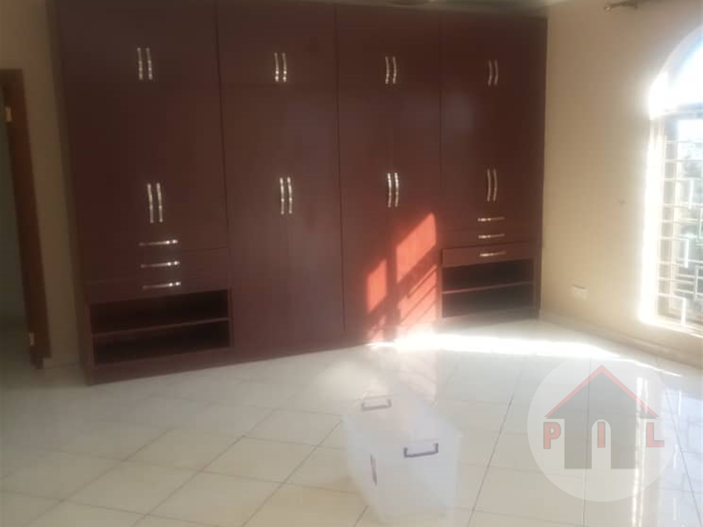 Storeyed house for rent in Naguru Kampala