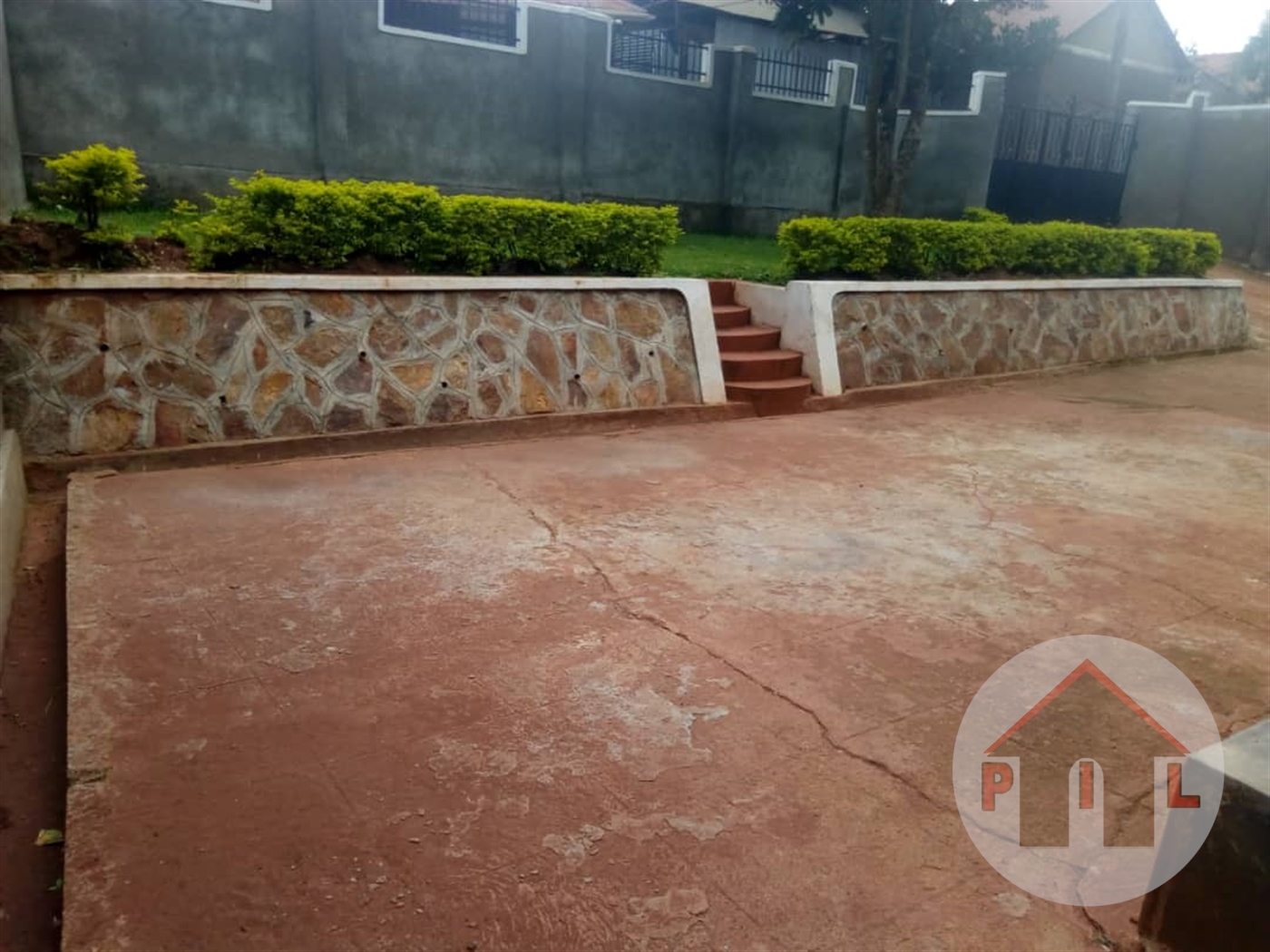 Bungalow for sale in Seguku Wakiso