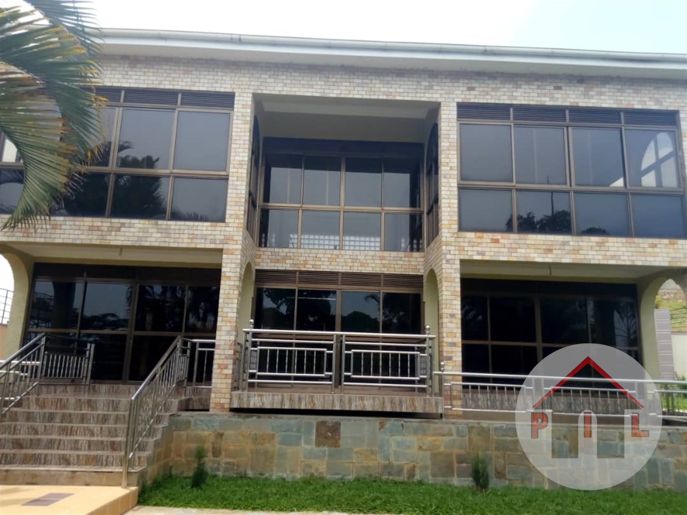 Storeyed house for sale in Bwebajja Wakiso