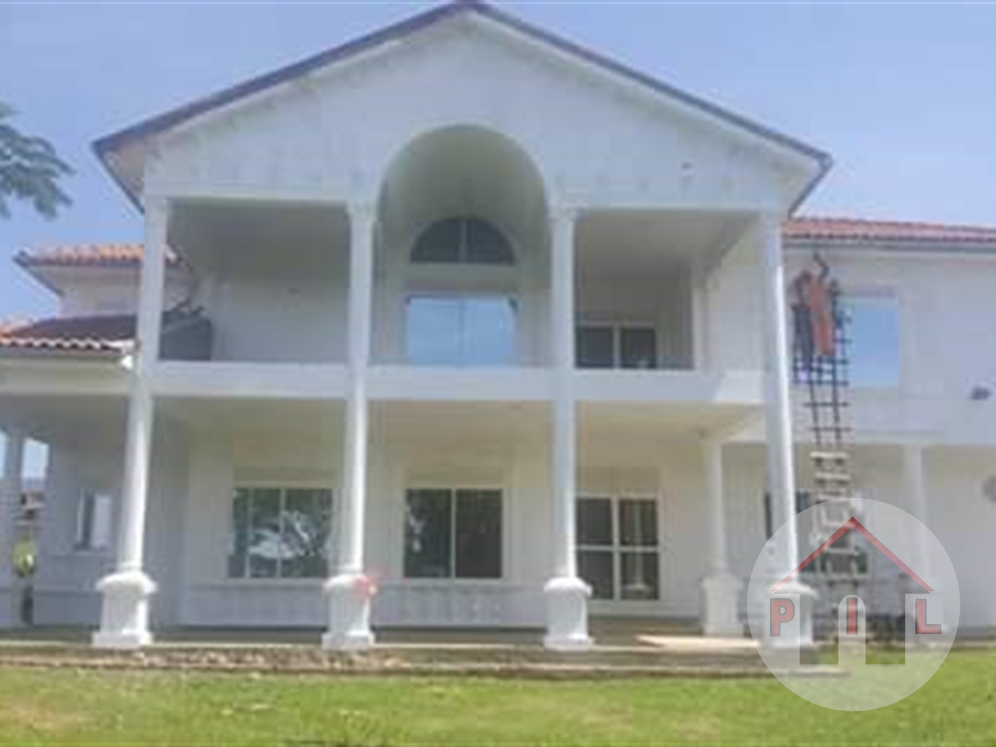 Mansion for sale in Garuga Wakiso