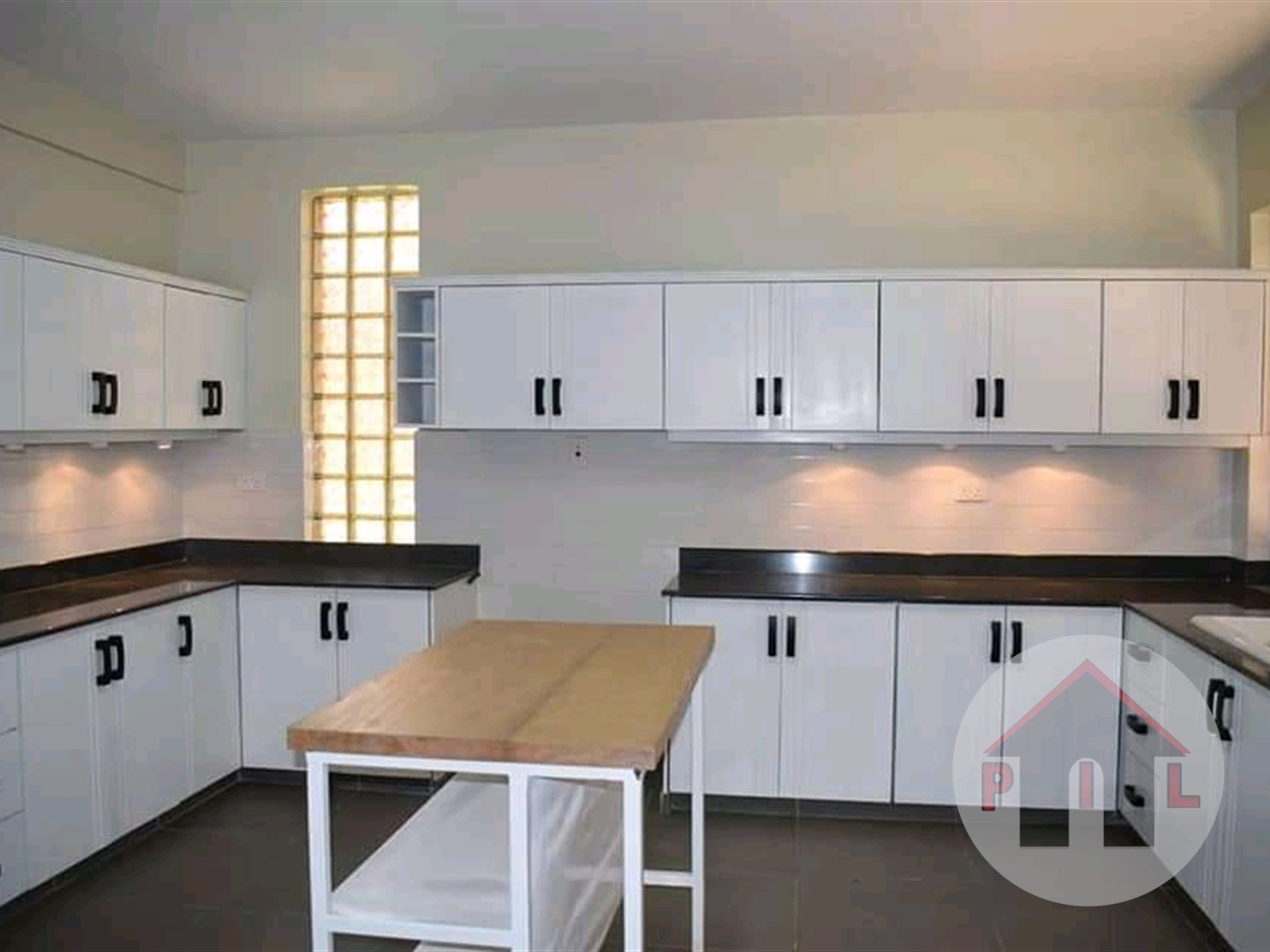 Bungalow for sale in Munyonyo Kampala