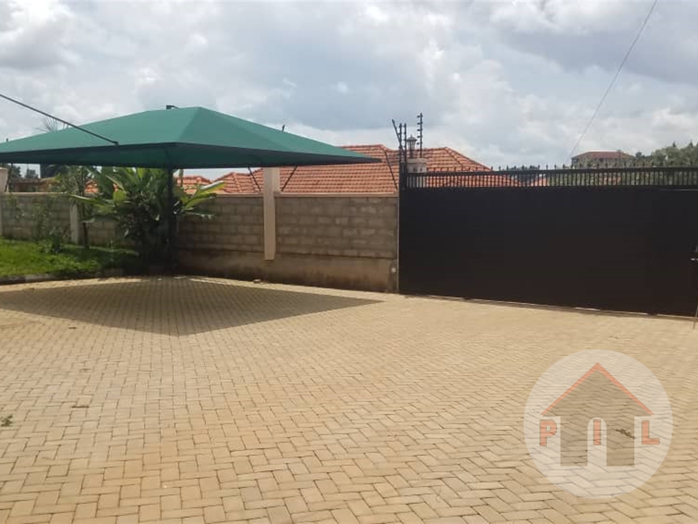 Bungalow for sale in Kira Wakiso