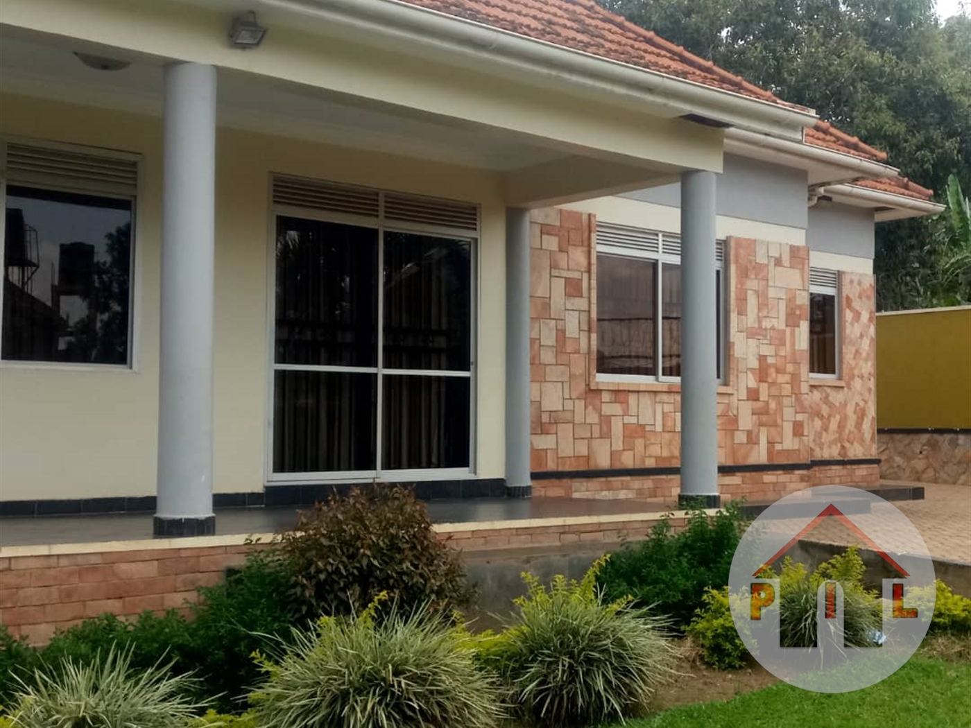 Bungalow for sale in Muyenga Kampala