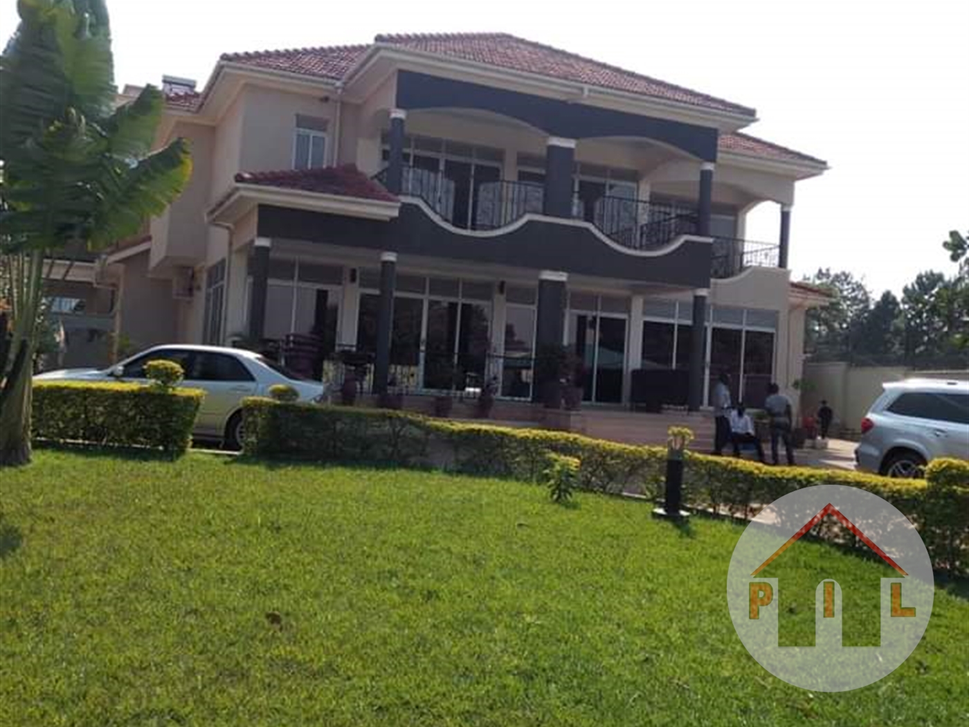 Mansion for sale in Munyonyo Kampala