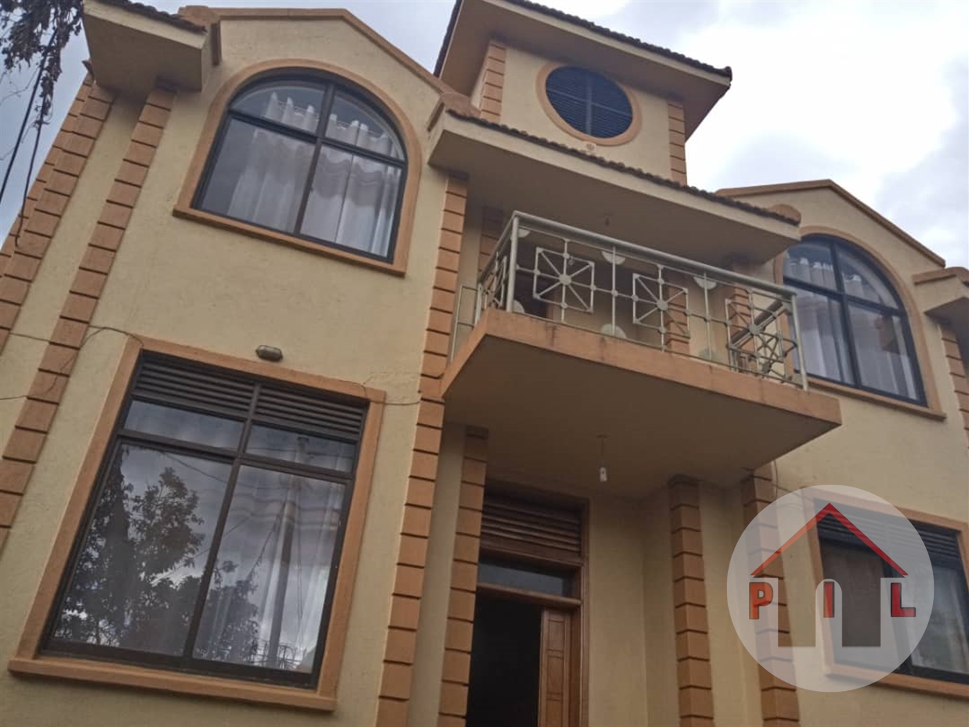 Mansion for sale in Kirinya Mukono