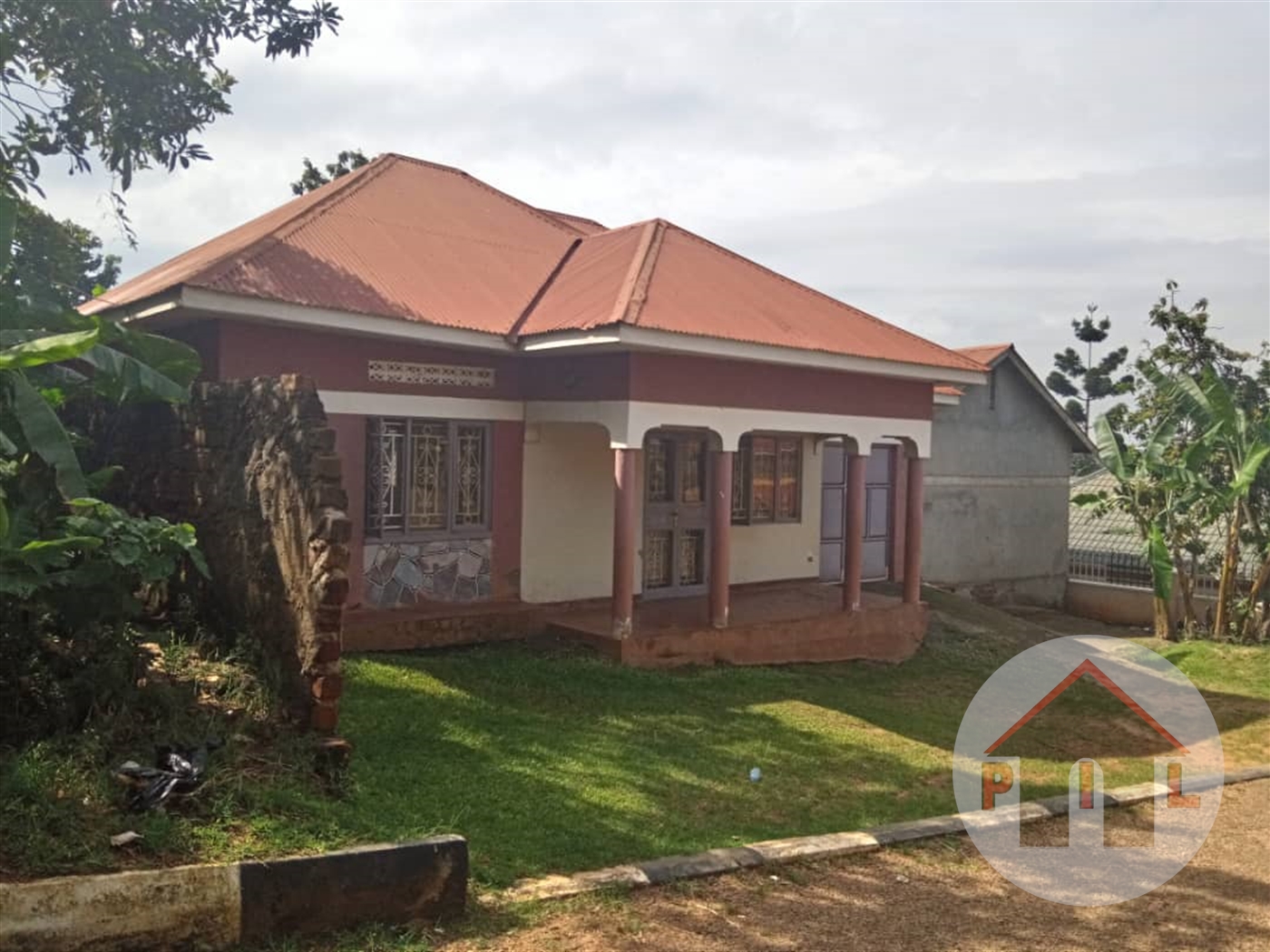 Bungalow for sale in Kirinya Wakiso