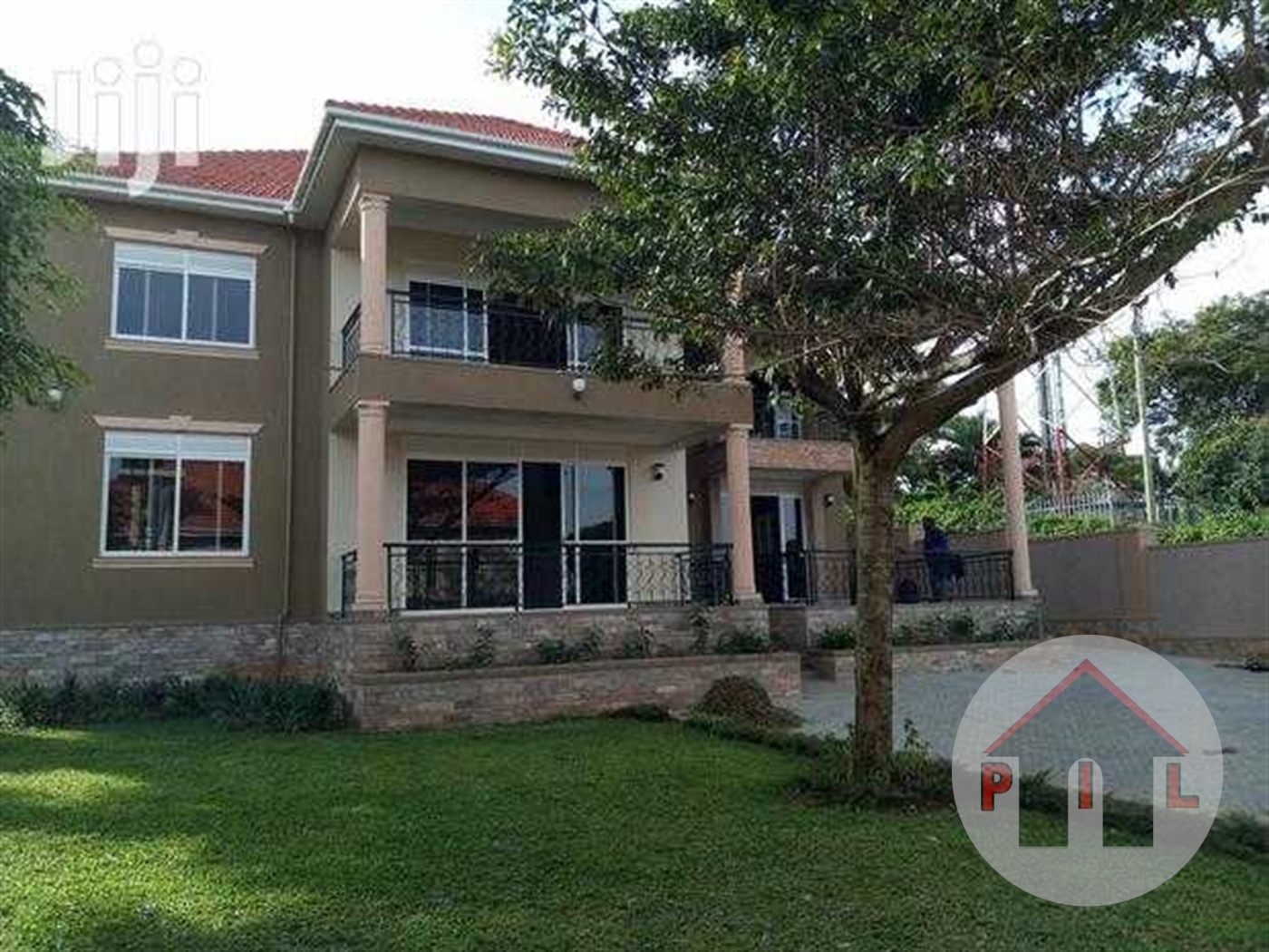 Mansion for sale in Munyonyo Kampala