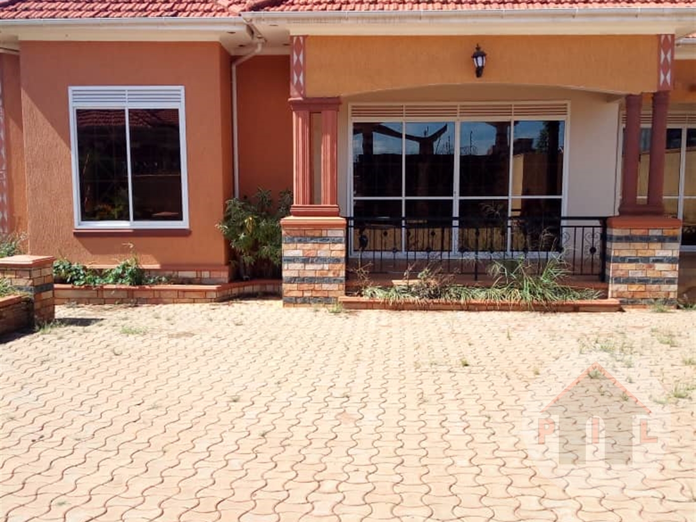 Bungalow for rent in Kira Wakiso