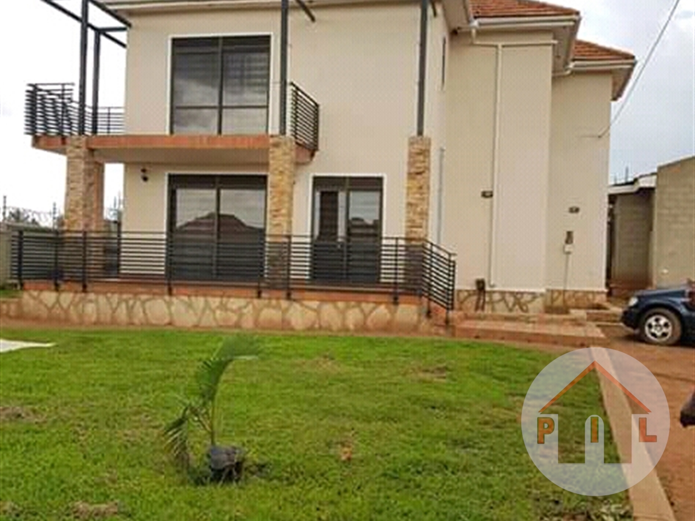 Storeyed house for sale in Kasangati Wakiso