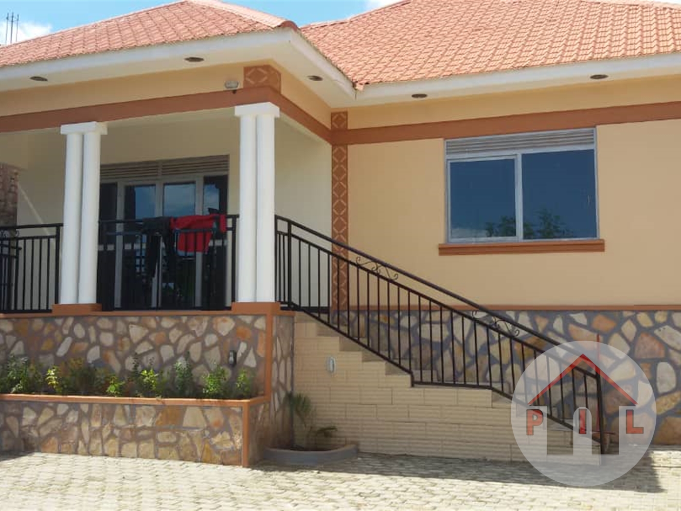 Bungalow for sale in Bwebajja Wakiso