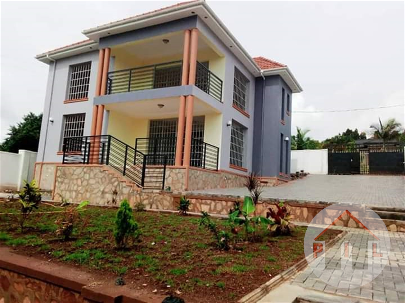 Storeyed house for sale in Kitende Wakiso