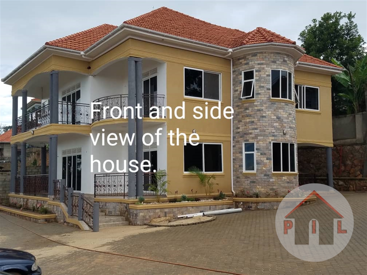 Mansion for sale in Kitende Wakiso