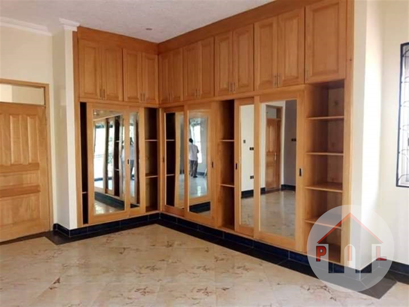 Storeyed house for sale in Munyonyo Kampala