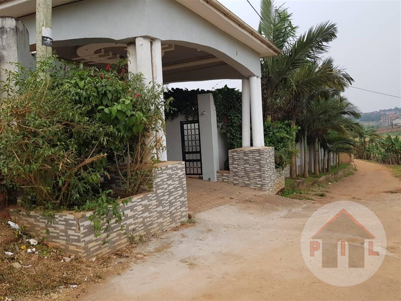 Storeyed house for sale in Namugongo Wakiso